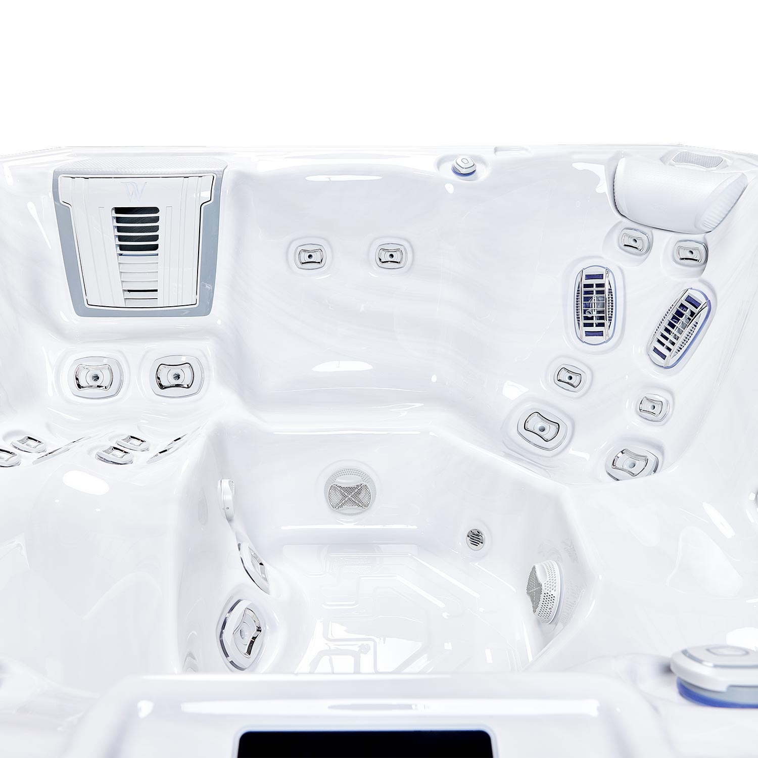 Wellis Atlas hot tub