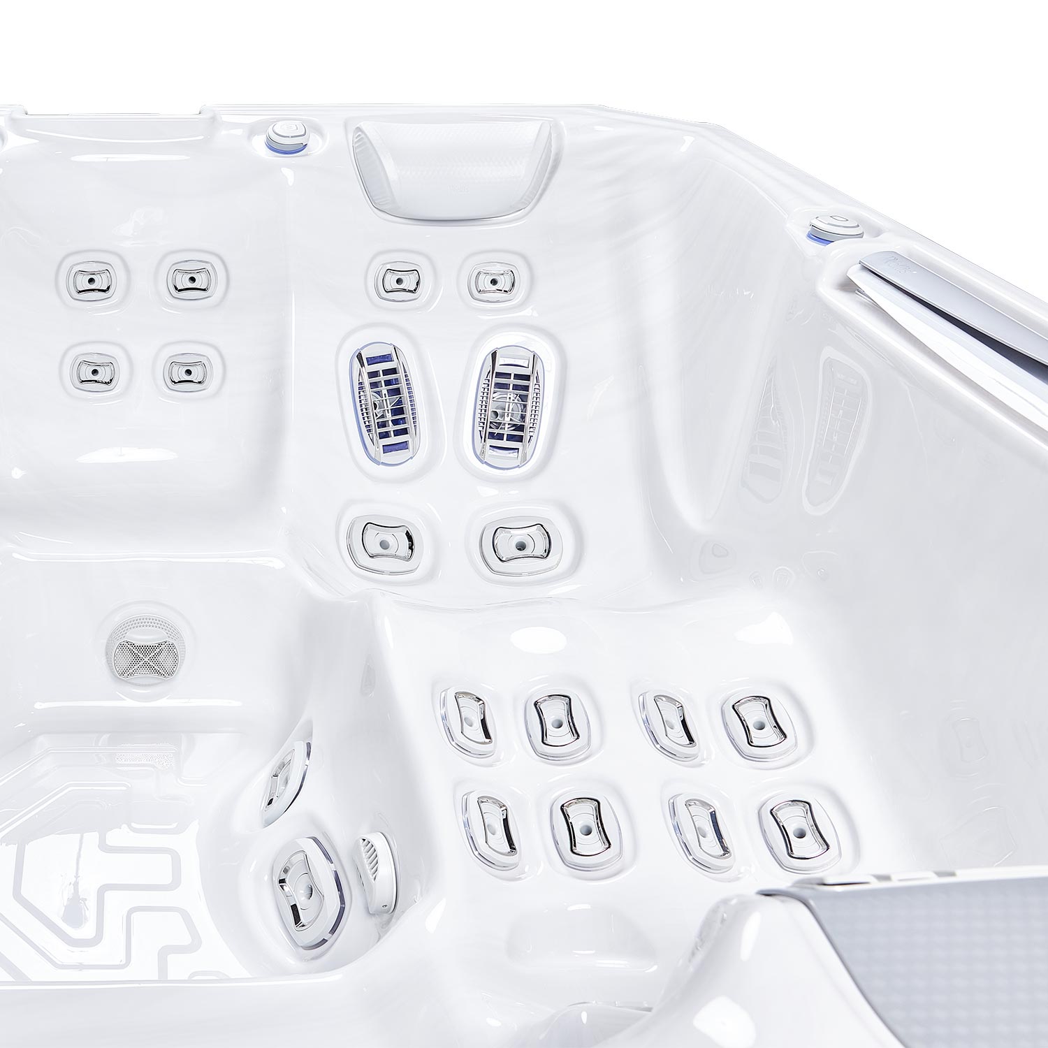 Wellis Atlas hot tub