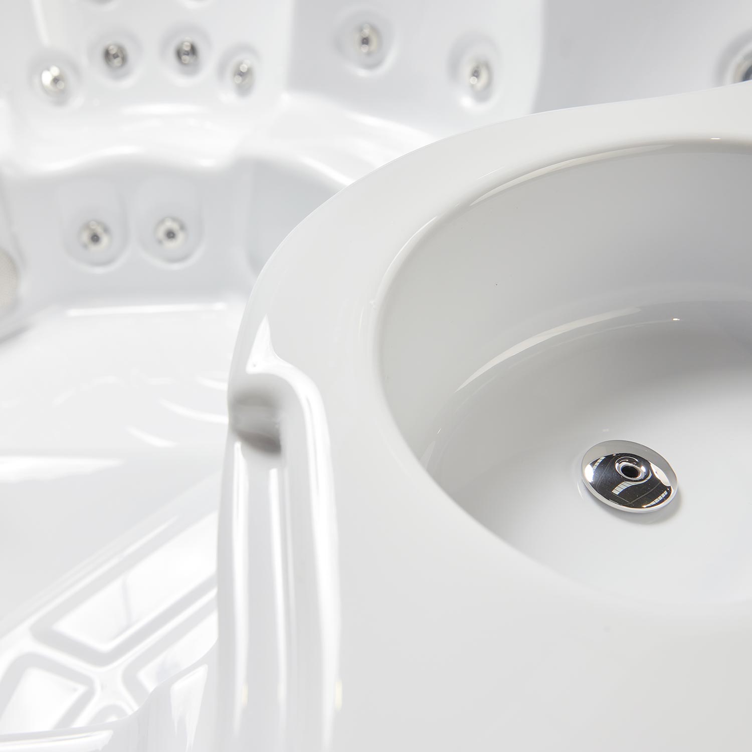 Wellis_jupiter_hot_tub_detail2